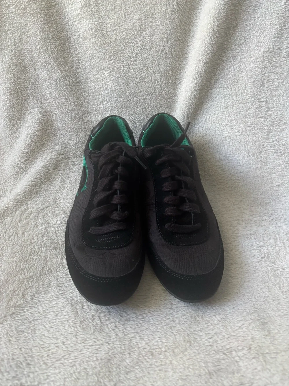 Coach Perrie Women Black lace up Sneakers with Green Logo Accent Size 8