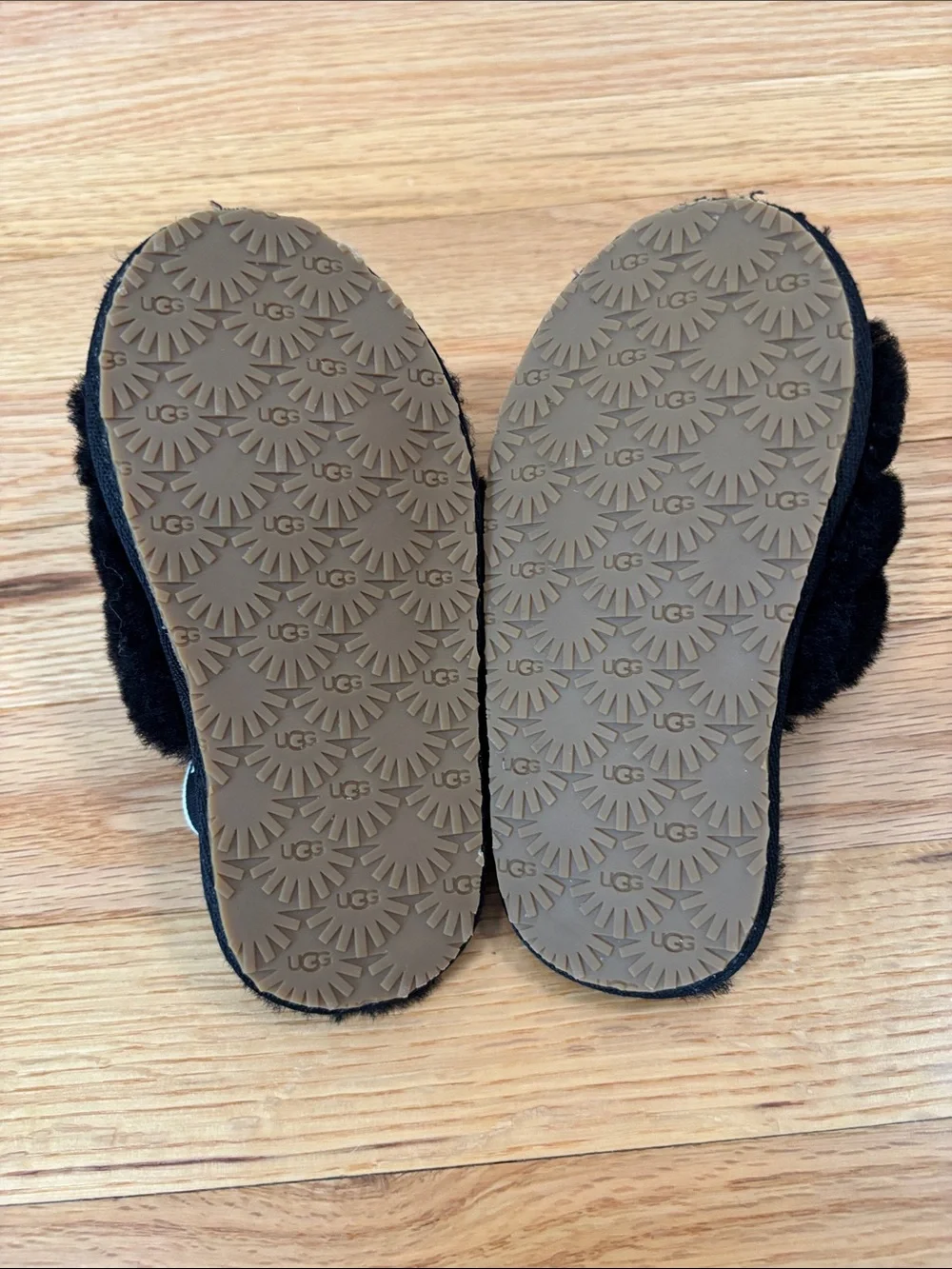 UGG traction shearling 100%