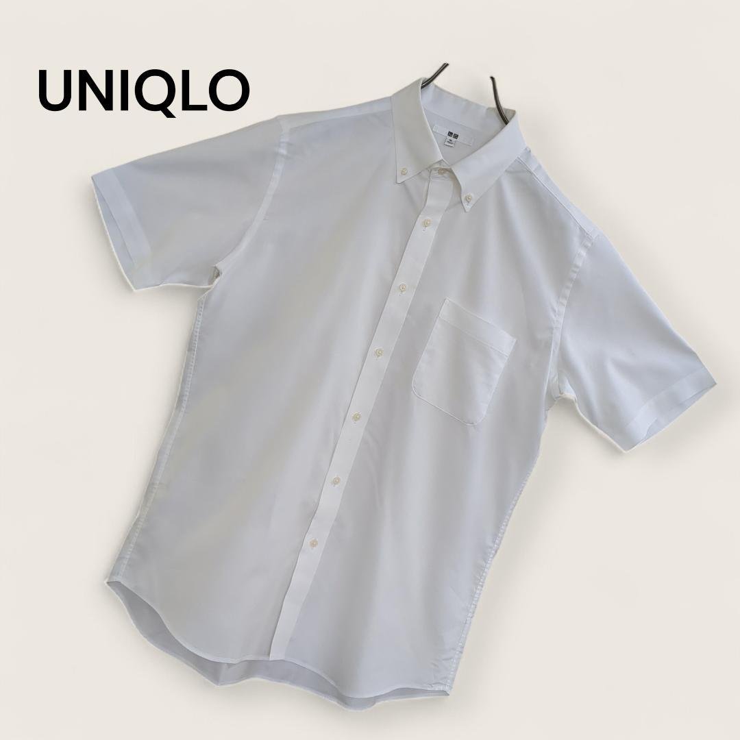 Uniqlo Short-Sleeve Shirt/Blouse, Simple Button-Down Shirt for Men